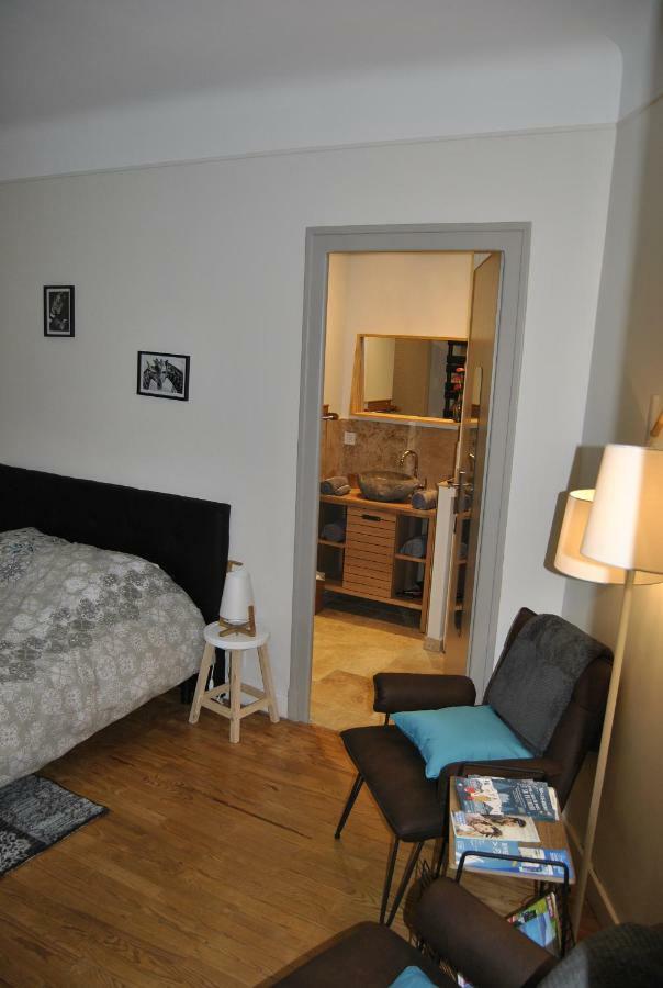 Studio Blue Apartment Екс ле Бен Екстериор снимка